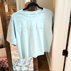 NWT cropped Calvin Klein Top size medium
